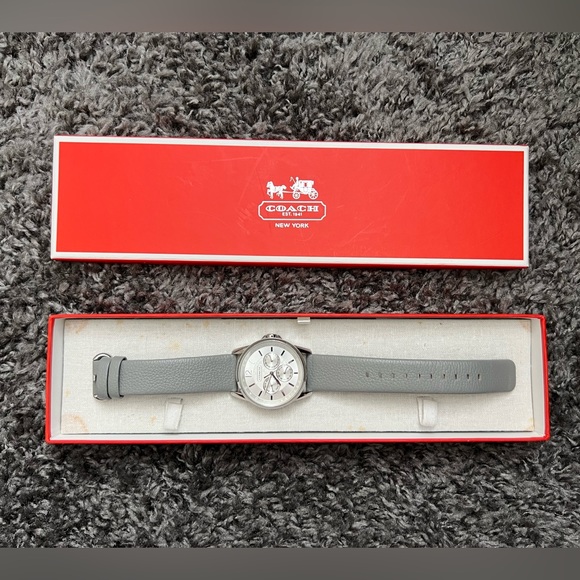 Coach Watch - Picture 3 of 5